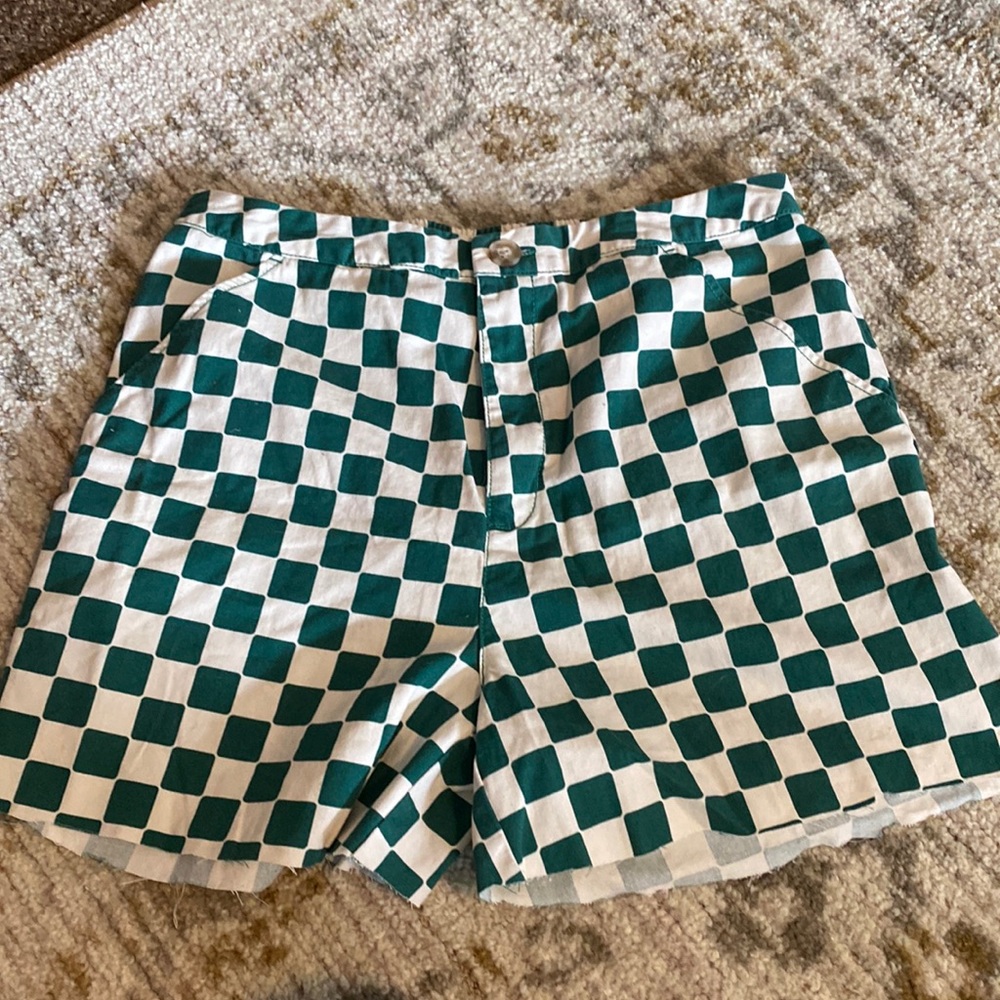 Wild Fable green and white checkered shorts with cropped hem at bottom